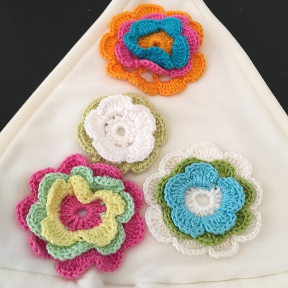 Bathing suit top - never worn! - Picture 4 of 7